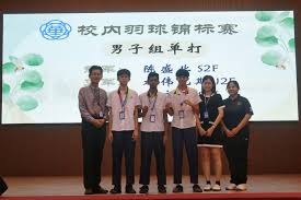 多特4-0十人黄潜，吉拉西双响，阿德耶米、斯文松建功，法比奥-席尔瓦失点